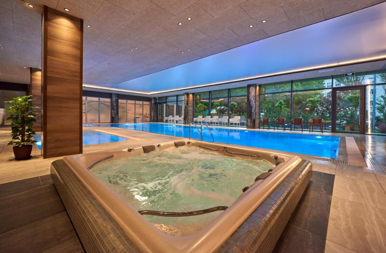 Premier Hotel Odessa Buitenkant foto Spa at the Hotel